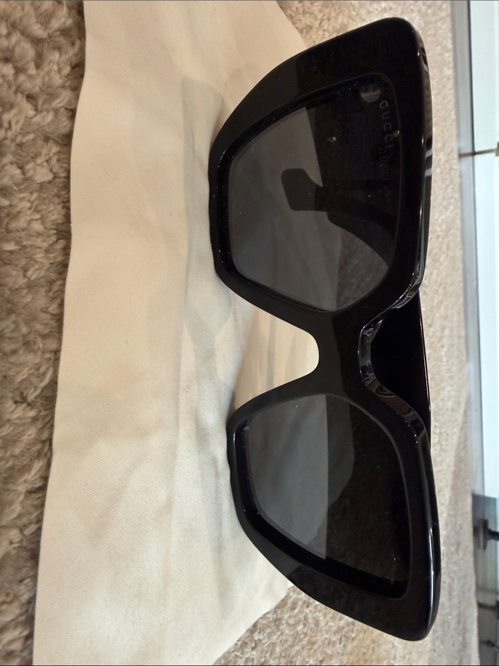 Gucci Black Oversized Cat-Eye Sunglasses